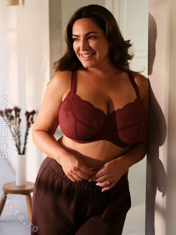Full leaked Kelly brook page private photo