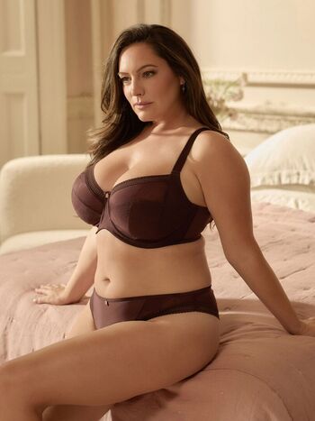 Full leaked Kelly brook private photo