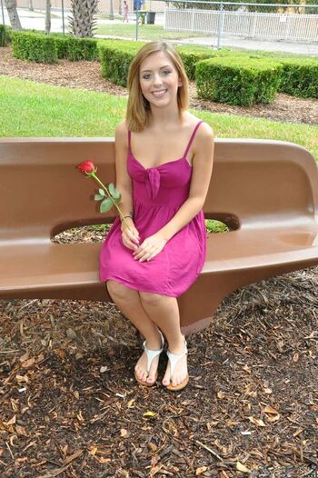 Full leaked Kelly greene private photo