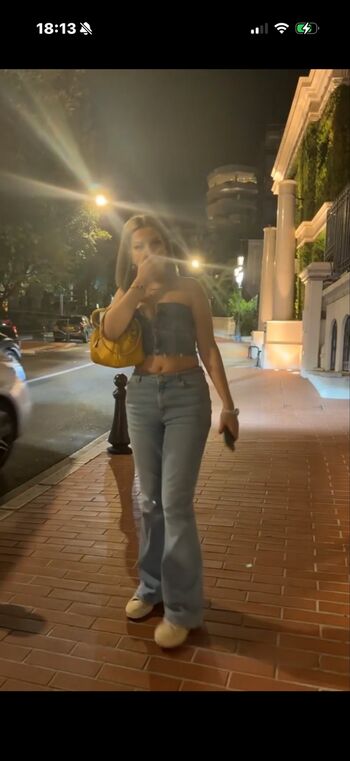 Full leaked Kelly lewis private photo