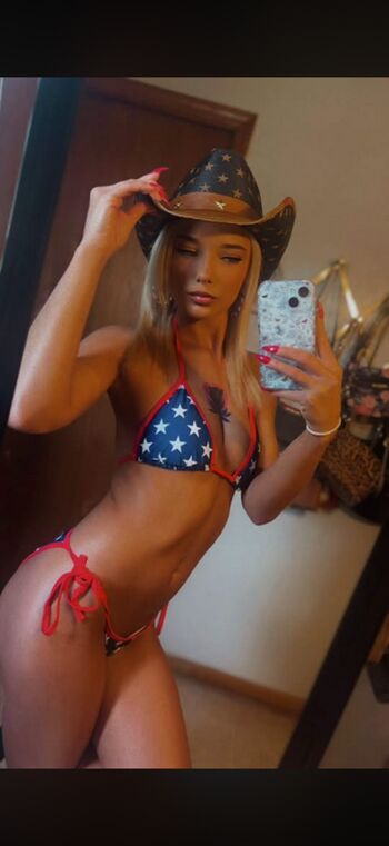 Full leaked Kelly lyn private photo