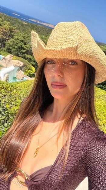 Full leaked Kelly piquet private photo