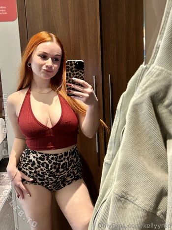 Full leaked Kellyyred private photo