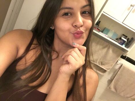Full leaked Kelsey pina private photo