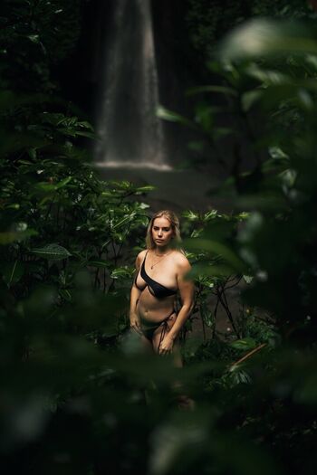 Full leaked Kelsey remige private photo