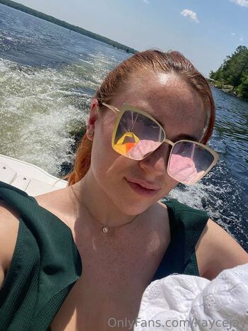 Full leaked Kelsievonshweets private photo