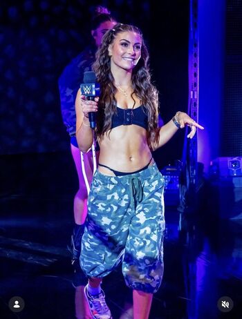 Full leaked Kendal grey wwe private photo