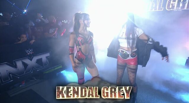 Full leaked Kendal grey private photo