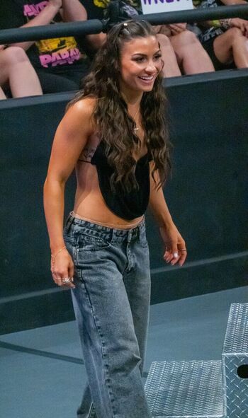 Full leaked Kendal grey private photo