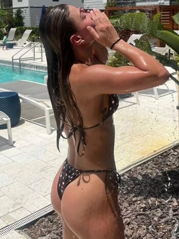 Full leaked Kendal grey private photo