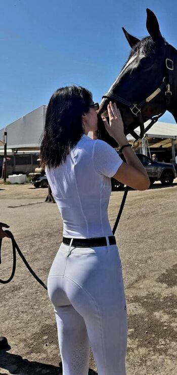 Full leaked Kendall jenner  page private photo
