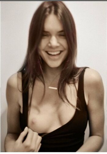 Full leaked Kendall jenner page private photo
