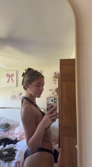 Full leaked Kendall mitchell private photo