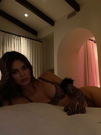 Full leaked Kendallx private photo