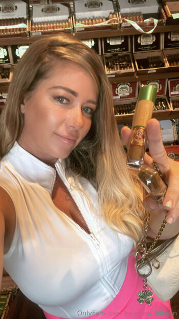 Full leaked Kendra wilkinson private photo