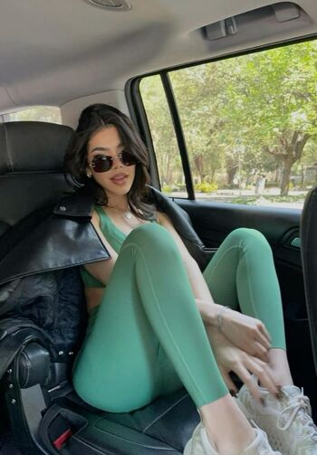 Full leaked Kenia os page private photo