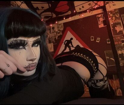 Full leaked Kenzi private photo