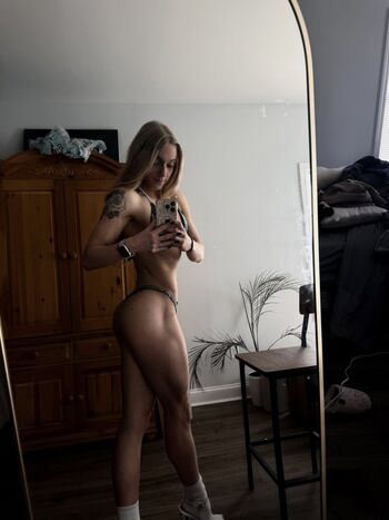 Full leaked Kenziefitnz private photo