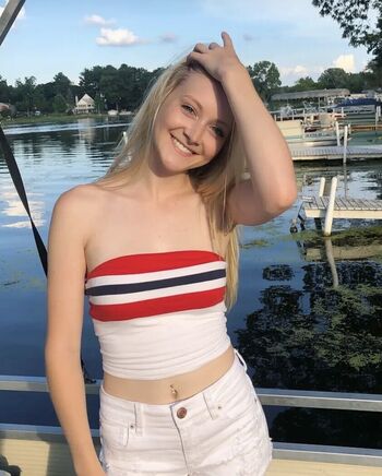 Full leaked Kenzielynnsmith private photo