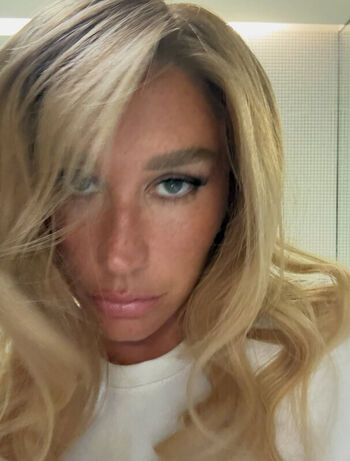 KeshaRose