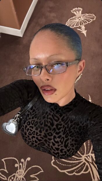 Full leaked Khleopatre private photo