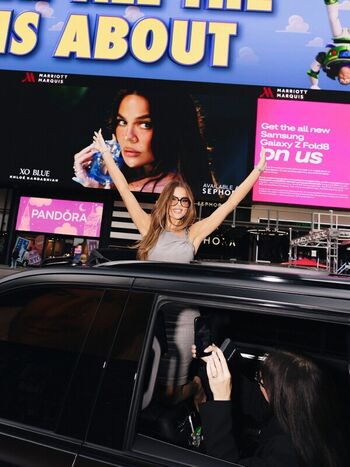 Full leaked Khloe kardashian private photo