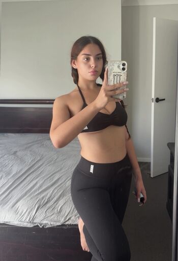 Full leaked Kiara aroha private photo