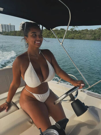 Full leaked Kiara w private photo