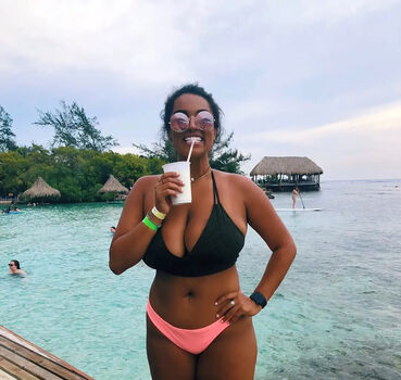 Full leaked Kiara w private photo