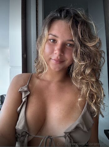 Full leaked Kiarareyess private photo