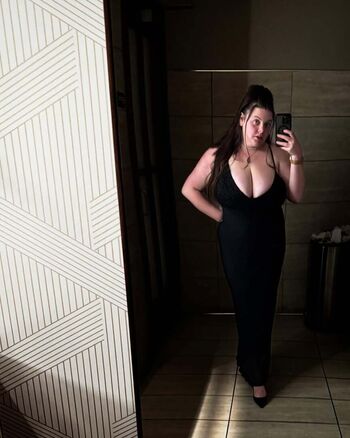 Full leaked Kiki true page private photo