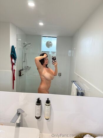 Full leaked Kikiiscrying private photo