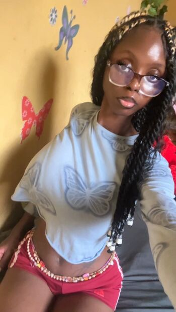 Full leaked Kikiolaola private photo