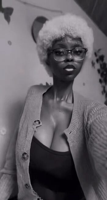Kikiolaola