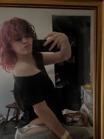Full leaked Killervvri private photo