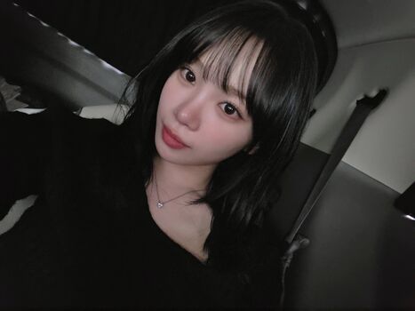 Full leaked Kim chaewon private photo