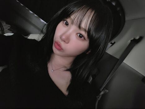 Full leaked Kim chaewon private photo
