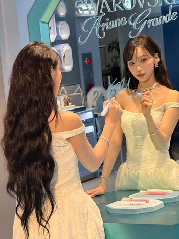 Full leaked Kim chaewon private photo