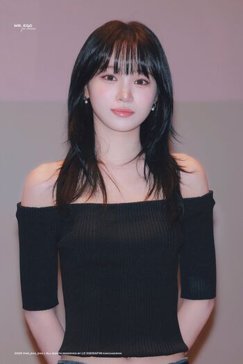 Full leaked Kim chaewon  page private photo