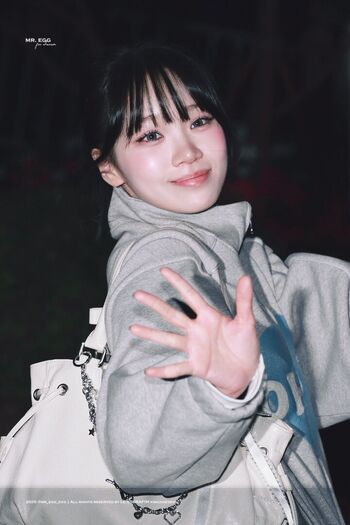 Full leaked Kim chaewon  page private photo