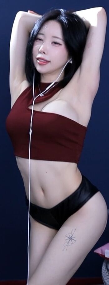 Full leaked Kim yu page private photo