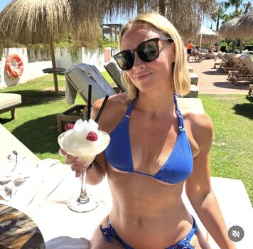 Full leaked Kimberley walsh private photo