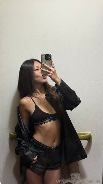 Full leaked Kimiangell page private photo