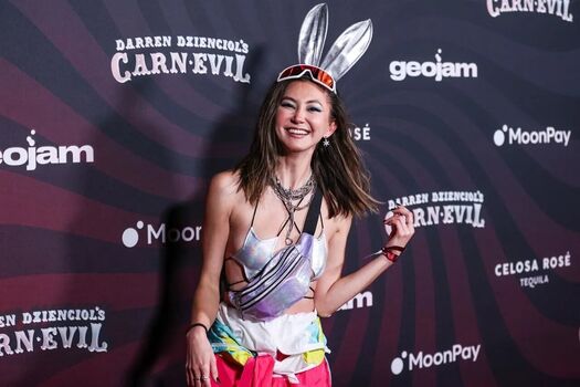 Full leaked Kimiko glenn page private photo
