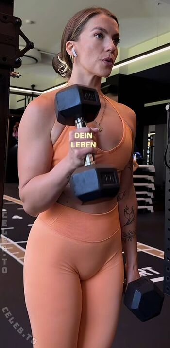 Full leaked Kimmieous private photo