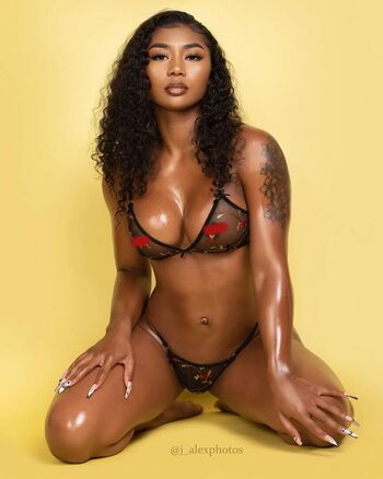 Full leaked Kimora lee private photo