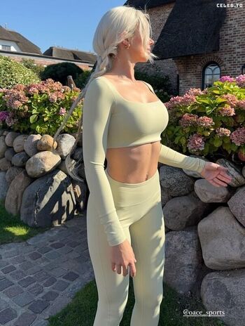 Full leaked Kimschiele private photo