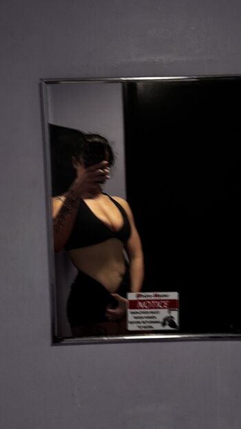 Full leaked Kingandrea private photo
