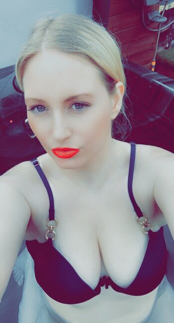 Full leaked Kinkerbells private photo
