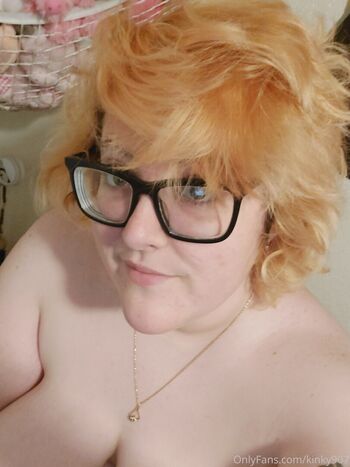 Full leaked Kinky private photo